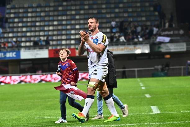 Louis PICAMOLES of Bordeaux thanks fans of Montpellier during the Top 14 match between Montpellier and Bordeaux at GGL Stadium on April 24, 2022 in Montpellier, France. (Photo by Alexandre Dimou/Alexpress/Icon Sport via Getty Images)