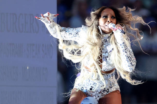 Mary J. Blige performs during the Pepsi Super Bowl LVI Halftime Show at SoFi Stadium on February 13, 2022 in Inglewood, California.