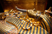 mask of Tutankhamun, egyptian pharaoh