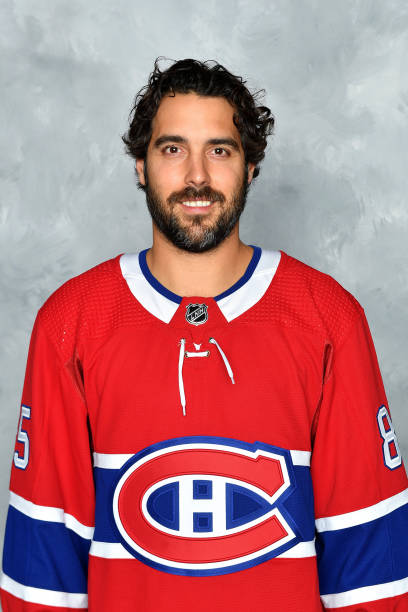 mathieu-perreault-of-the-montreal-canadiens-poses-for-his-official-picture-id1344591934?k=20&m=1344591934&s=612x612&w=0&h=ezdPPahuAxd2PnsQEWcv_TH4_0jBEBX8LGLEeYsRikw=