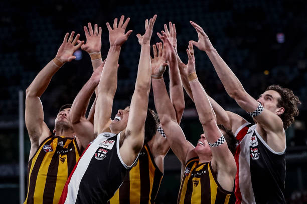 Max King of the Saints attempts to mark the ball during the round 20 AFL match between the St Kilda Saints and the Hawthorn Hawks at Marvel Stadium...