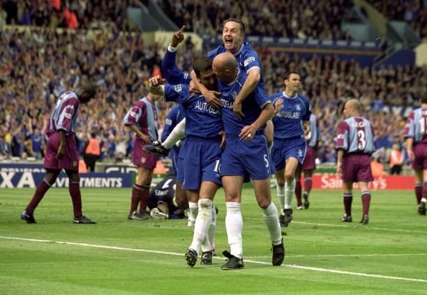 Chelsea celebrate the winning goal during the AXA FA Cup Final 2000 against Aston Villa at Wembley Stadium, London, England. Chelsea won 1-0. \...