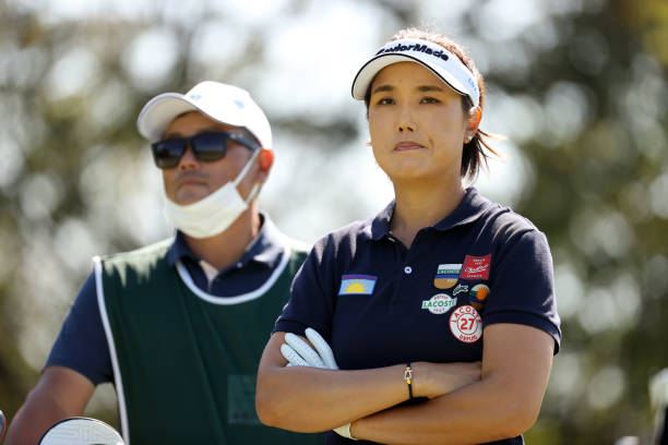 https://media.gettyimages.com/photos/mijeong-jeon-of-south-korea-is-seen-on-the-4th-tee-during-the-second-picture-id1344367765?k=20&m=1344367765&s=612x612&w=0&h=Y9t5qcE1Q-97s3XTDTnhWL3SFHRs5iGkXpnq7d2e0wo=