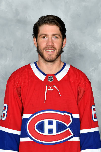 mike-hoffman-of-the-montreal-canadiens-poses-for-his-official-for-picture-id1344591942?k=20&m=1344591942&s=612x612&w=0&h=lFkFhpL5mdxBAiWiU0VhL500kVhAzjERZe3vZZYnLqA=
