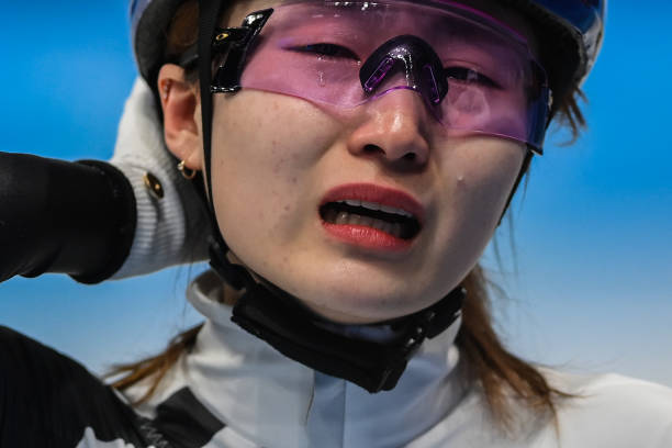 https://media.gettyimages.com/photos/minjeong-choi-of-team-south-korea-reacts-after-winning-the-silver-picture-id1370055227?k=20&m=1370055227&s=612x612&w=0&h=lqmocJOUkbCWrzTUiObnmB8oC-0mVpdVeT0F4mtEEM4=
