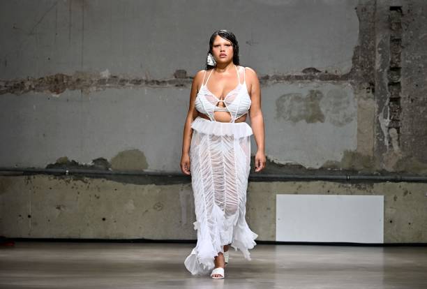 FRA: Ester Manas : Backstage - Paris Fashion Week - Womenswear Spring/Summer 2023