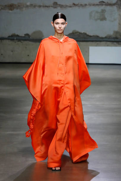 FRA: Christian Wijnants : Runway - Paris Fashion Week - Womenswear Spring/Summer 2023