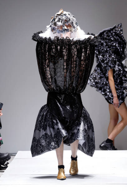FRA: Comme des Garçons : Runway - Paris Fashion Week - Womenswear Spring/Summer 2023