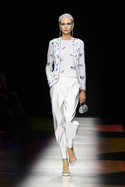 FRA: Giorgio Armani Prive : Runway - Paris Fashion Week - Haute Couture Fall Winter 2022 2023
