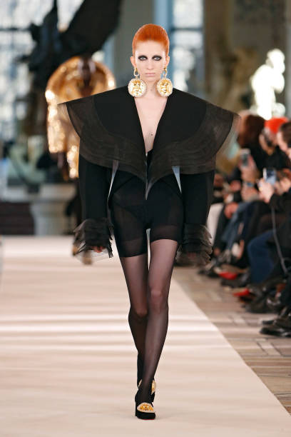 FRA: Schiaparelli : Runway - Paris Fashion Week - Haute Couture Spring/Summer 2022