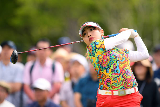 https://media.gettyimages.com/photos/natsuki-hatano-of-japan-hits-a-tee-shot-on-the-1st-hole-during-the-picture-id1153130252?k=6&m=1153130252&s=612x612&w=0&h=ik_V5Mu2Slfk05fyFGKg3ryRo96OfNCilq2eeKDES5A=