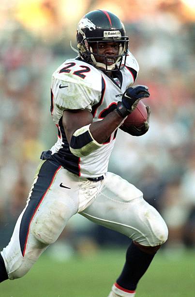 nov-1999-olandis-gary-of-the-denver-broncos-carries-the-ball-during-a-picture-id72362845