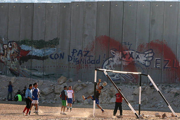 ÙØªÙØ¬Ø© Ø¨Ø­Ø« Ø§ÙØµÙØ± Ø¹Ù âªIsraeli West Bank barrier footballâ¬â