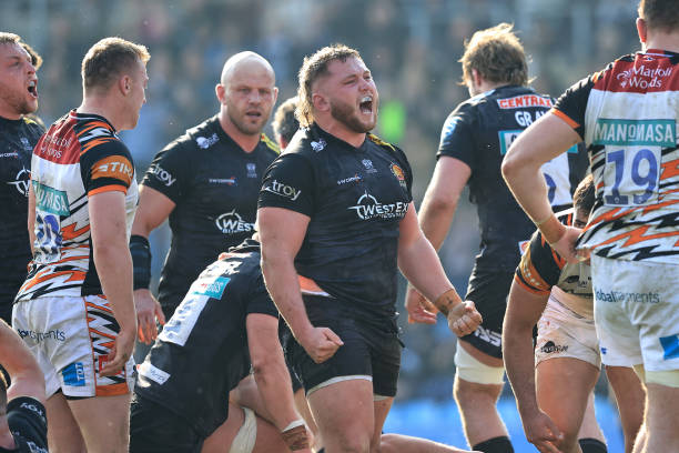 EXETER, ENGLAND - MARCH 27: Patrick Schickerling of Chiefs celebrates scoring a try during the Gallagher Premiership Rugby match between Exeter Chiefs and Leicester Tigers at Sandy Park on March 27, 2022 in Exeter, England. (Photo by David Rogers/Getty Images)