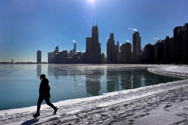 IL: Bitter Cold Weather Descends On Chicago Area