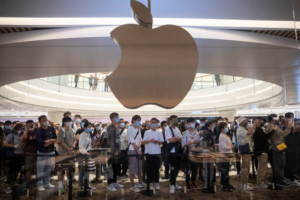 CHN: Apple Opens Its First Store In Wuhan