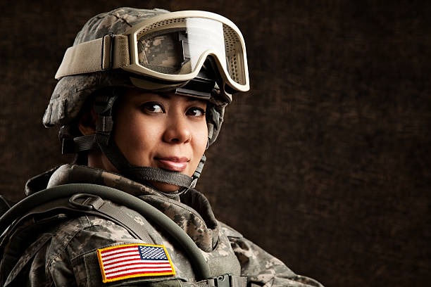 portrait of a female us military soldier - black women military stock pictures, royalty-free photos & images