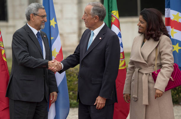 portuguese-president-marcelo-rebelo-de-sousa-greets-the-president-of-picture-id877580422
