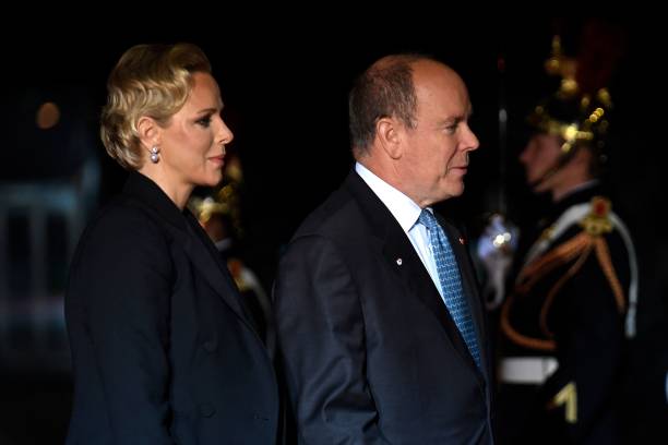 prince-albert-ii-of-monaco-and-his-wife-princess-charlene-arrive-at-picture-id1060004162