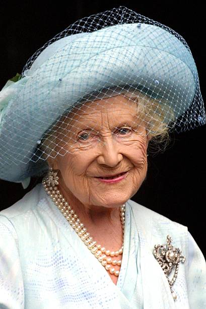 Photos et images de 15 Years Since The Death Of Queen Elizabeth The ...