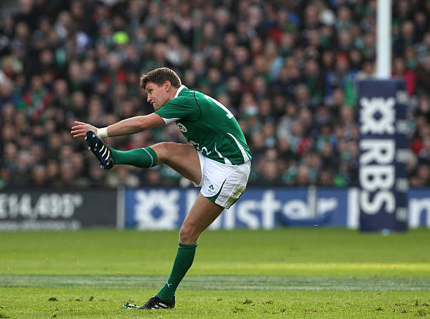 DUBLIN, IRELAND - FEBRUARY 06: Ronan O'Gara of Ireland kicks a penalty during the RBS Six Nations match between Ireland and Italy at Croke Park on February 6, 2010 in Dublin, Ireland. (Photo by Tom Shaw/Getty Images for RBS)