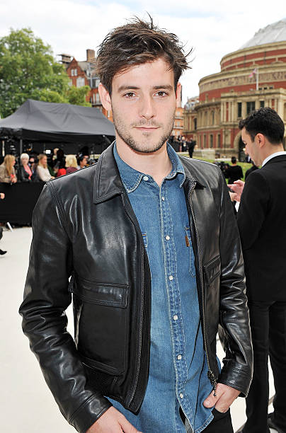 Burberry Spring Summer 2013 Womenswear Show - Arrivals Photos and ...