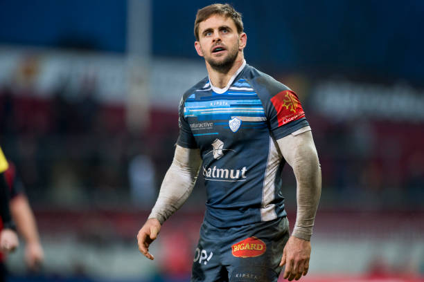 Rory Kockott of Castres looks on during the European Rugby Champions Cup Round 6 match between Munster Rugby and Castres Olympique at Thomond Park in Limerick, Ireland on January 21, 2018 (Photo by Andrew Surma/NurPhoto via Getty Images)