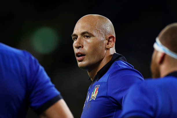 FUKUROI, JAPAN - OCTOBER 04: Sergio Parisse of Italy looks on during the Rugby World Cup 2019 Group B game between South Africa v Italy at Shizuoka Stadium Ecopa on October 04, 2019 in Fukuroi, Shizuoka, Japan. (Photo by Francois Nel - World Rugby/World Rugby via Getty Images)