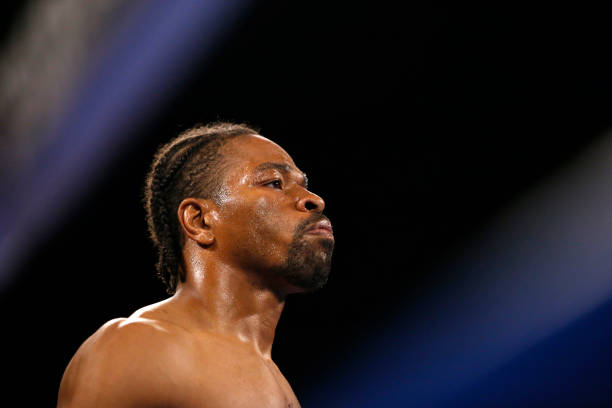 Shawn Porter prepares for the start of a welterweight title fight against WBO champion Terence Crawford at Michelob ULTRA Arena on November 20, 2021...