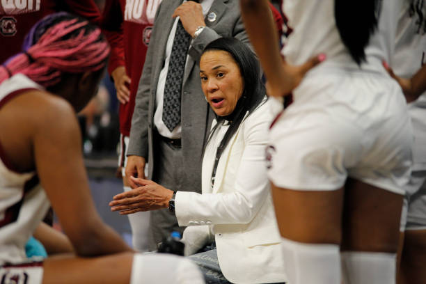 South Carolina Gamecocks Head Coach Dawn Staley giving out instructions during the Women's Final Four game between the South Carolina Gamecocks and...