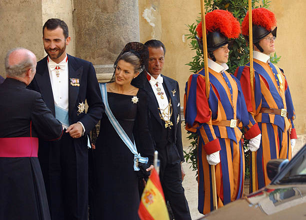 Crown Prince Felipe And Princess Letizia Ortiz Meet The Pope Photos and ...
