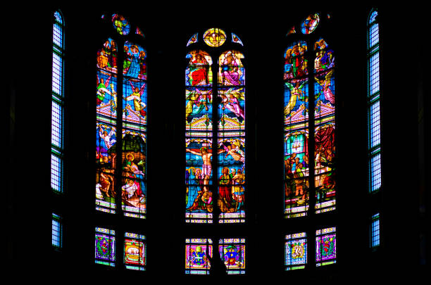 stained glass windows - good friday stockfoto's en -beelden