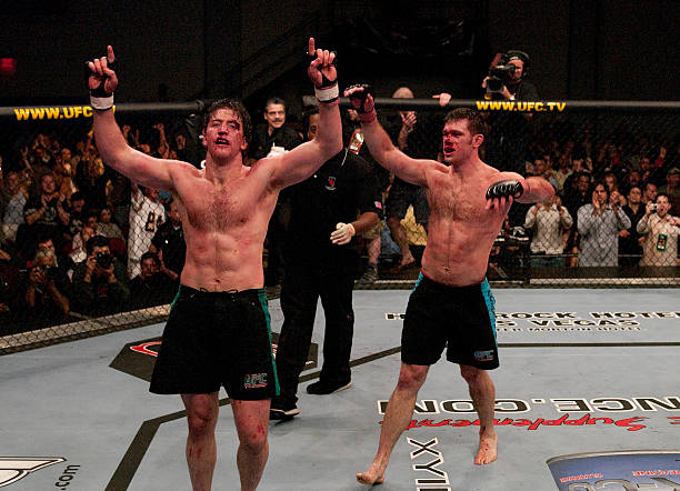 stephan-bonnar-and-forrest-griffin-react-after-their-historic-battle-picture-id137252912