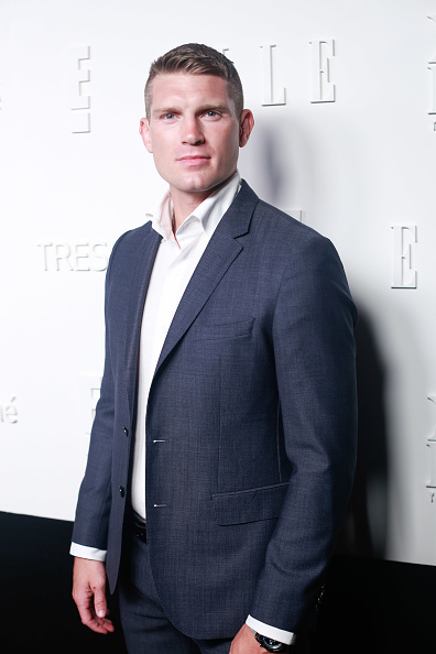 stephen-thompson-attends-the-elle-e-img-host-a-celebration-of-style-picture-id843571510