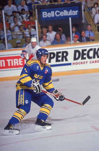 swedish-ice-hockey-player-nicklas-lidstrom-of-team-sweden-on-the-ice-picture-id72775260