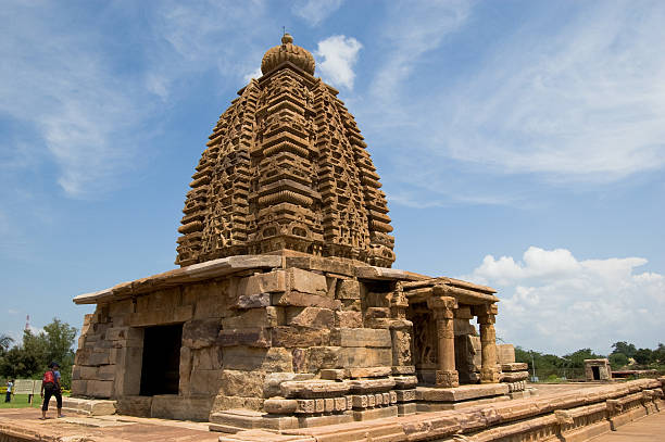 temples at pattadakal - pattadakal temple stock pictures, royalty-free photos & images