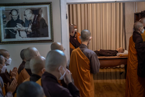 VNM: Followers Mourn Death Of Buddhist Monk Thich Nhat Hanh