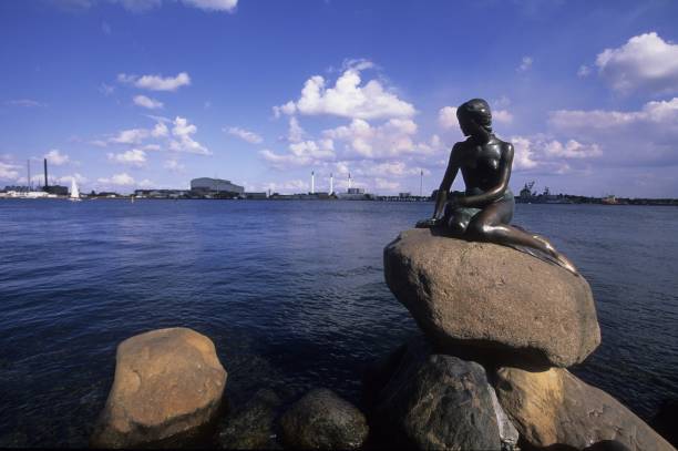 The Little Mermaid In Copenhagen, Denmark - Pictures | Getty Images