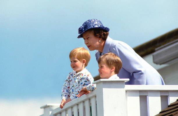 UNS: In Profile: Queen Elizabeth II