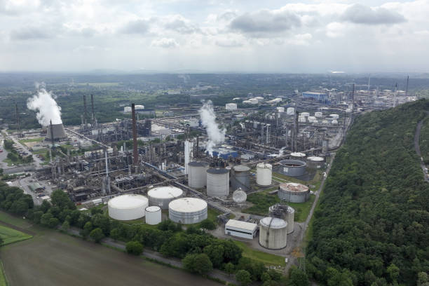DEU: BP Plc's Ruhr Oil Refinery as Germany Plans to Stop Russian Oil Imports By Year End