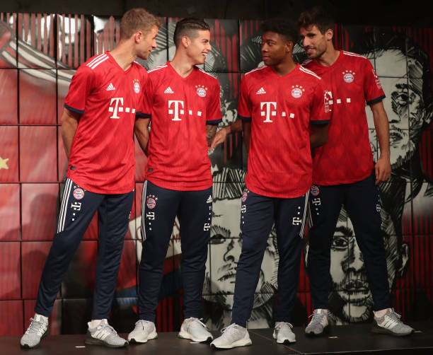 Maglia Home FC Bayern München Javier Martínez Maglia Home FC Bayern München Javier Martínez