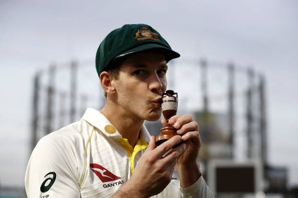 Tim Paine of Australia celebrates with the Urn after Australian drew the series to retain the Ashes during day four of the 5th Specsavers Ashes Test...