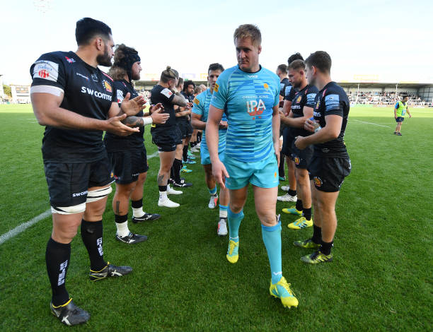 EXETER, ENGLAND - SEPTEMBER 29: GJ van Velze of Worcester Warriors leads his team through the Exeter Chiefs tunnel following defeat during the Gallagher Premiership Rugby match between Exeter Chiefs and Worcester Warriors at Sandy Park on September 29, 2018 in Exeter, United Kingdom. (Photo by Dan Mullan/Getty Images)