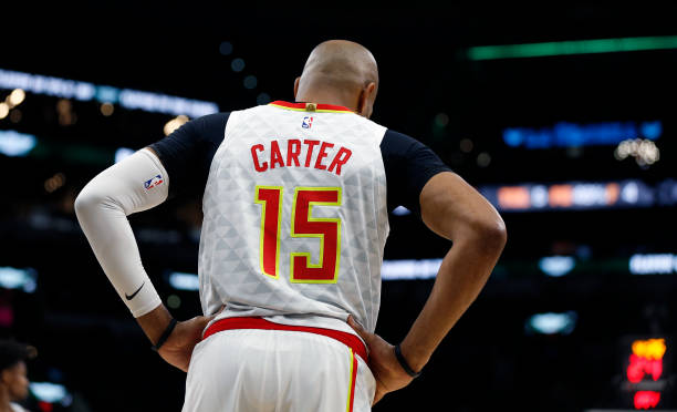 Vince Carter of the Atlanta Hawks looks around during first quarter action of game against the San Antonio Spurs at AT&T Center on January 17, 2020...