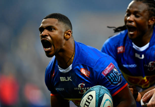 CAPE TOWN, SOUTH AFRICA - JUNE 04: Warrick Gelant of the Stormers celebrate after scoring a try during the United Rugby Championship match between DHL Stormers and Edinburgh at DHL Stadium on June 04, 2022 in Cape Town, South Africa. (Photo by Ashley Vlotman/Gallo Images/Getty Images)
