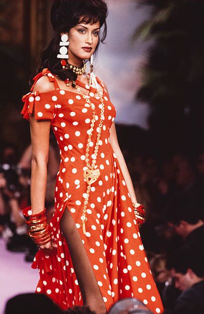 Christian Lacroix - Runway - Haute Couture Spring/Summer 1993 Pictures ...