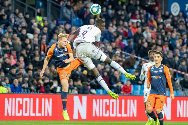 MHSC -EQUIPE DE MONTPELLIER -LIGUE1- 2019-2020 - Page 3 Yaya-sanogo-of-toulouse-and-nicolas-cozza-of-montpellier-challenge-picture-id1186731373?k=6&m=1186731373&s=612x612&w=0&h=yVGYmt5eQp1bAFBS4k8xdZ884X2znNmU8DjOUGHzH_c=